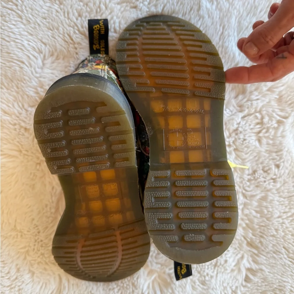 Dr. Martens Floral Boots with Yellow Laces - Picture 4 of 8